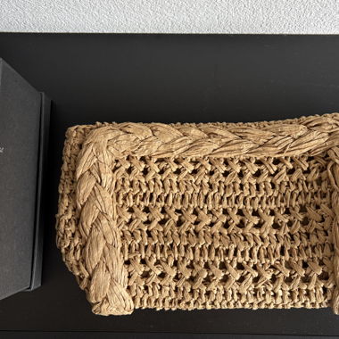 Sac en paille tressée avec chaîne amovible