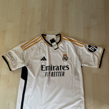 Real Madrid Trikot 23/24 mit Bellingham Print