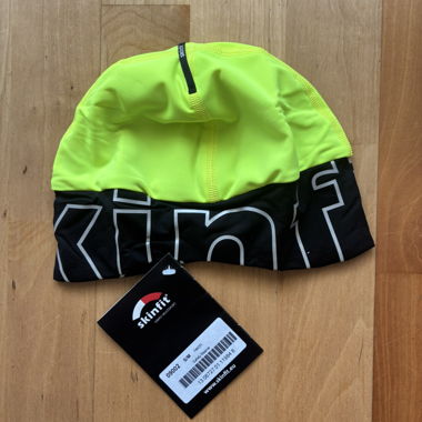 Bonnet fonctionnel Skinfit néon