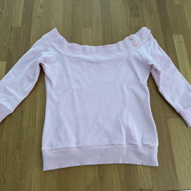 Leichtes Shirt mit freien Schultern rosa
