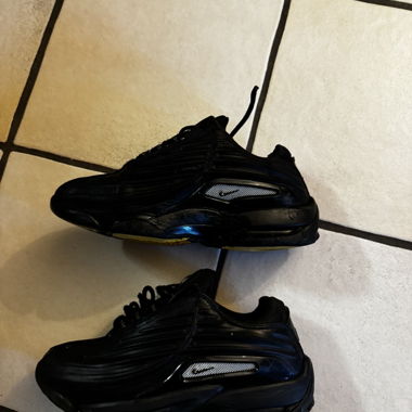 Black Nike Sneakers