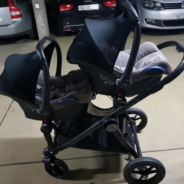 Double stroller with 2 car seats