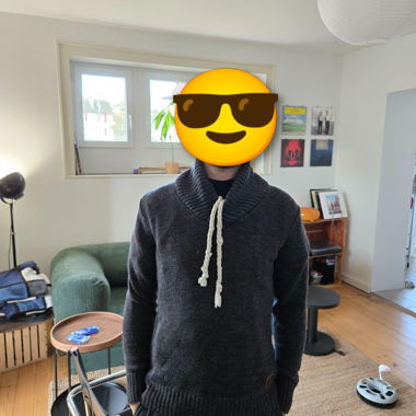 Grauer Pullover Grösse M