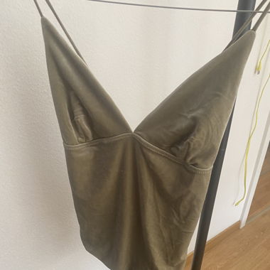 Grüner Samt - Body von Weekday