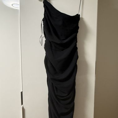Schwarzes Abendkleid