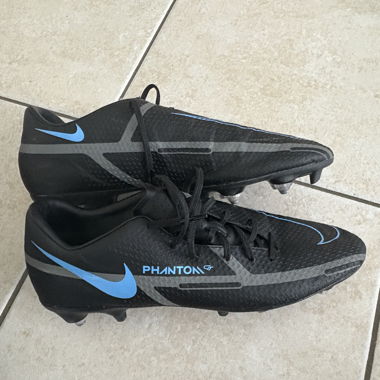 Chaussure football Nike phantom GT2
