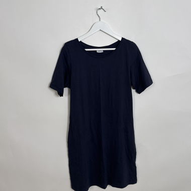 Navy T-shirt dress