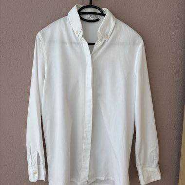 Chemise blanche structurée