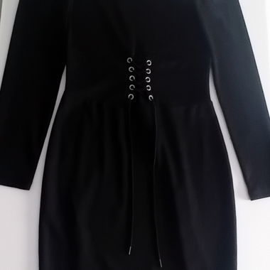 Schwarzes H&M Divided Kleid mit Schnürung in der Taille