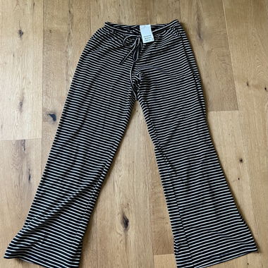 Gestreifte Stoffhose