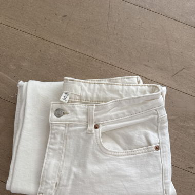 Lange Weisse Jeanshose