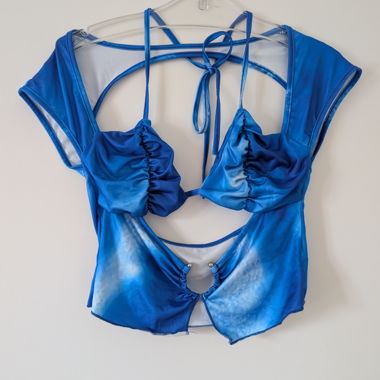 Top Blu Cut-Out