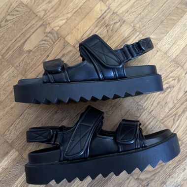 Sandales à plateforme ASOS noires 39