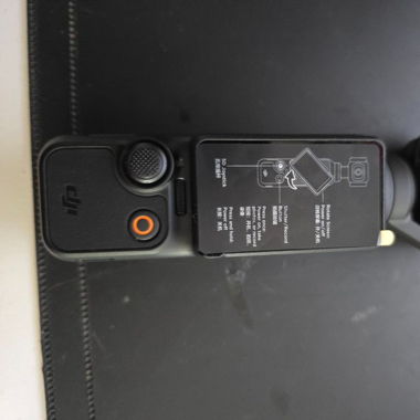 DJI Osmo Pocket 3 en noir.