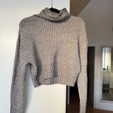 2 Strickpullover/- Jacke 