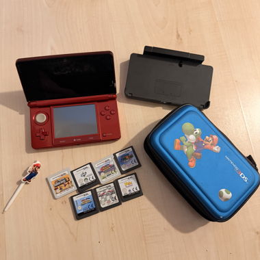 Lotto Nintendo 3DS con giochi e accessori