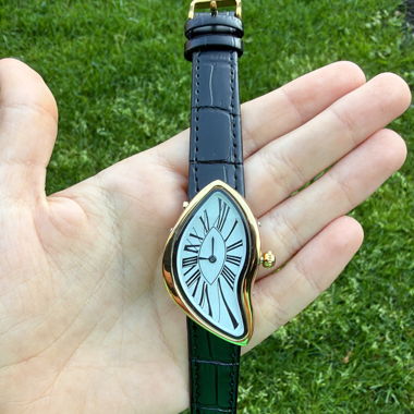 Orologio bracciale nero e oro
