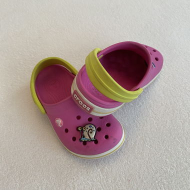 Sabots Crocs pour filles roses Gr. 6–7 (EUR 22–24)