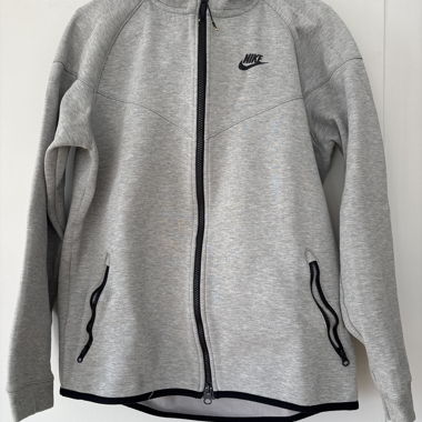 Kapuzenjacke NIKE