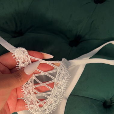 Weisser String 