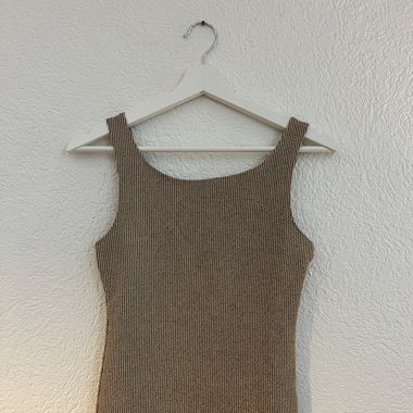 Gold tanktop