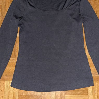 Long-sleeve black top
