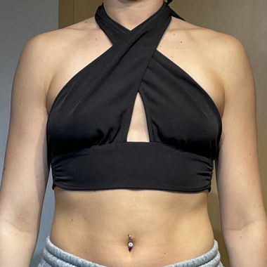 Crop top avec attaches dans le dos 