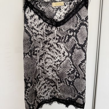 Top Snake Print