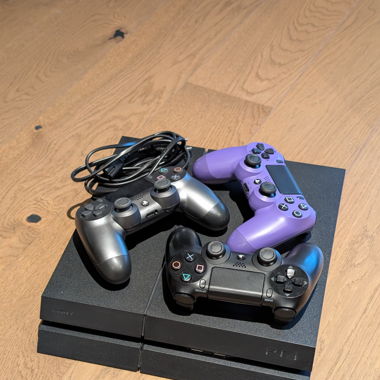 Sony Playstation 4 PS4 1TB