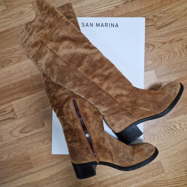 San Marina camel suede boots