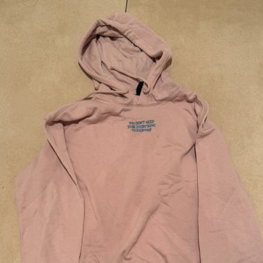 Pinker Hoodie mit Spruch