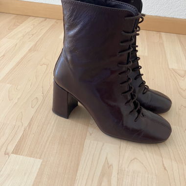 Leather Heeled and lace up ankle boots from JONAK 