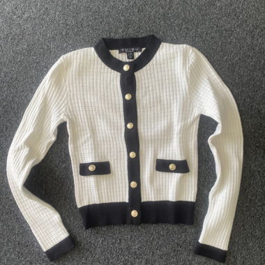 AMISU Black-and-White Knit Cardigan