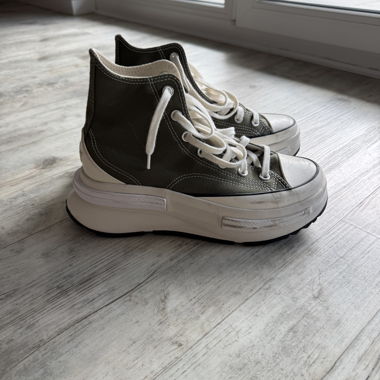 Converse Chuck Taylor Platform Sneaker