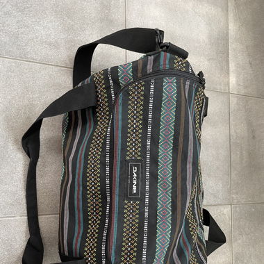 Dakine Duffelbag 23L – Top Zustand