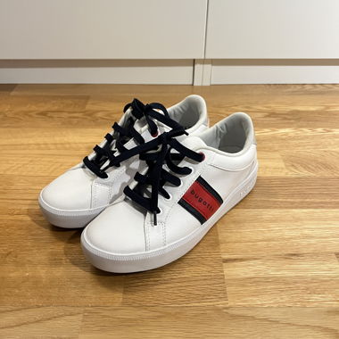 Stilvolle Bugatti Sneaker