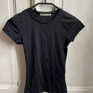 T-shirt noir Pull&Bear XS