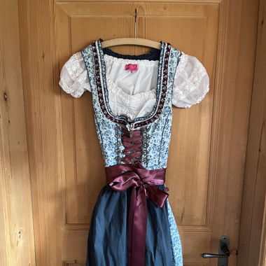 Dirndl inkl. Bluse von Krüger
