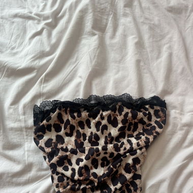 Leo Top