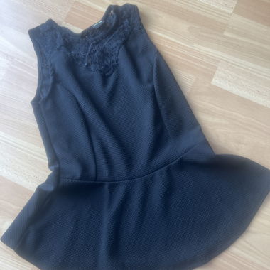 Haut en dentelle noire