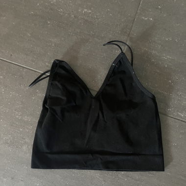 black crop top