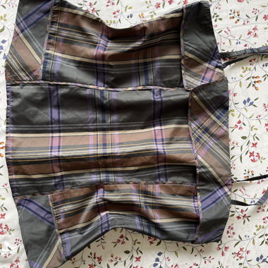 Flannel-pattern corsage
