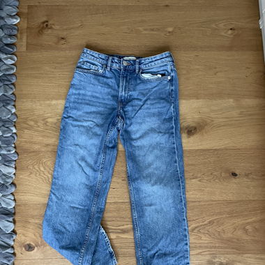 Straight Jeans