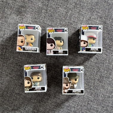 5 Stranger Things Bitty Pop figures