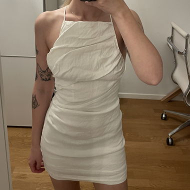 Robe courte blanche Zara