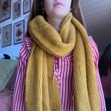 Écharpe jaune moutarde 