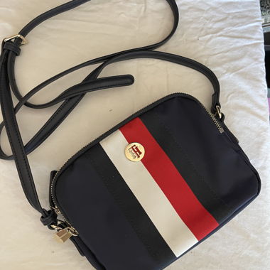 Black Tommy Hilfiger Crossbody Bag