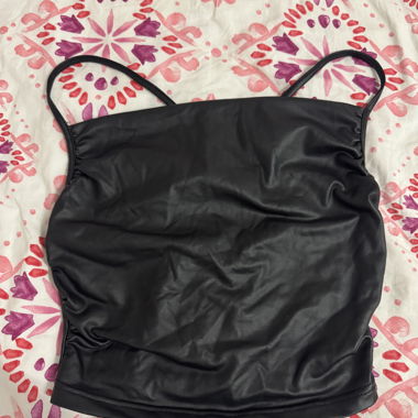 Schwarzes Top mit Trägern Gr. S