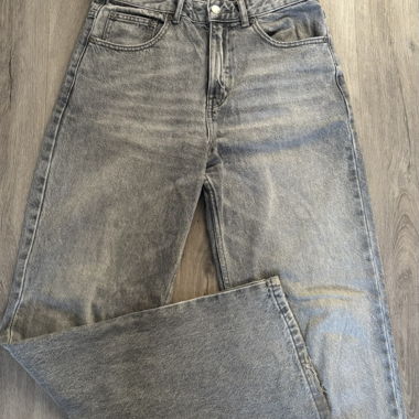 Grey Jeans Pull and Bear 