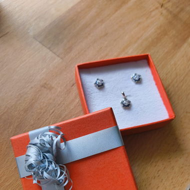 Ohrstecker & Anhänger